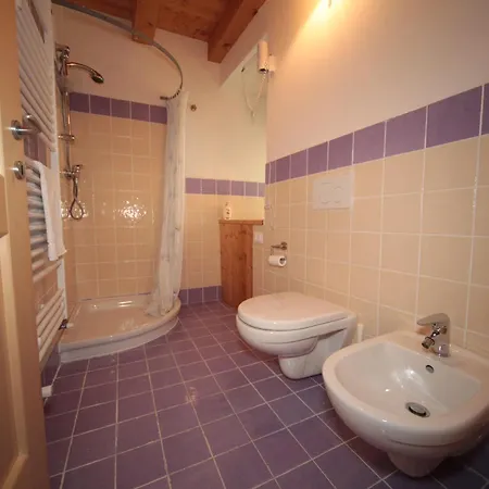 Apartament Diffuso Valcellina E Val Vajont In